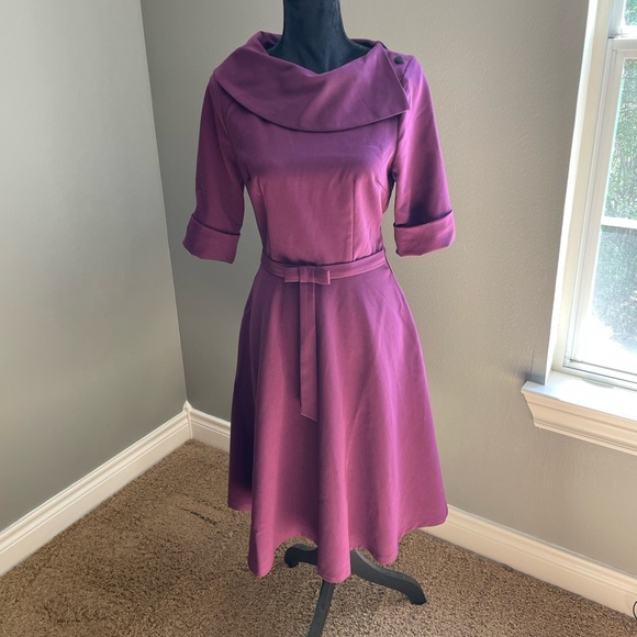 Voodoo Vixen Removable Fur-trimmed Dresz - Picture 3 of 9